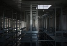 reesinls - autostore 3 - Pawel.jpg